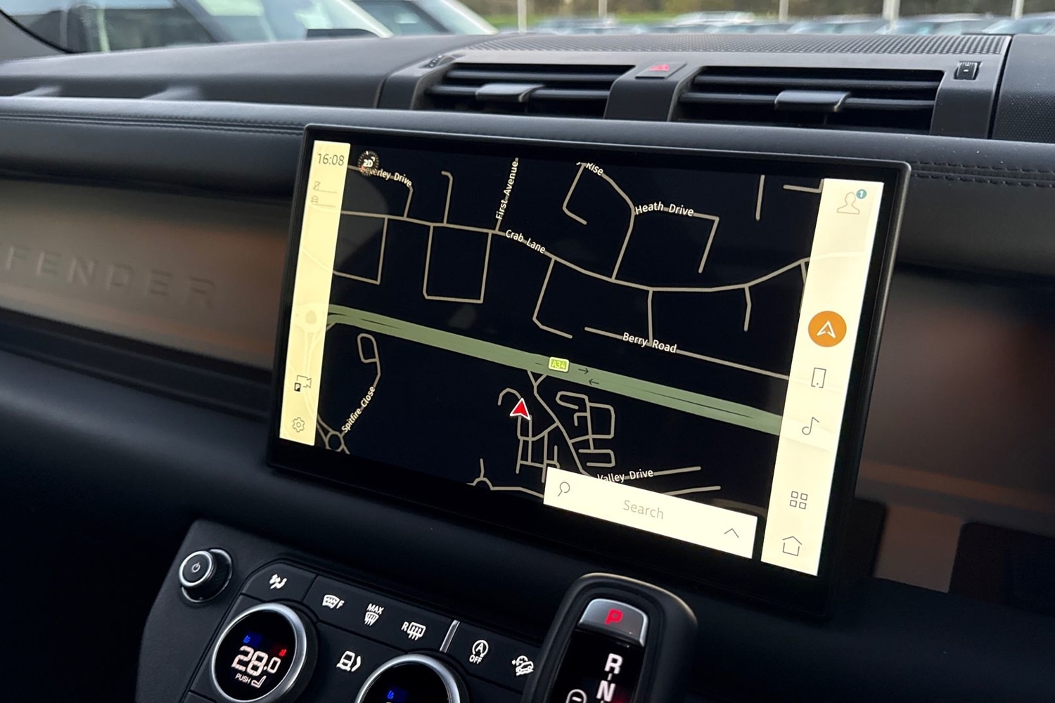 Used Land Rover Defender 90 2024 for sale - 76711813: Photo 12