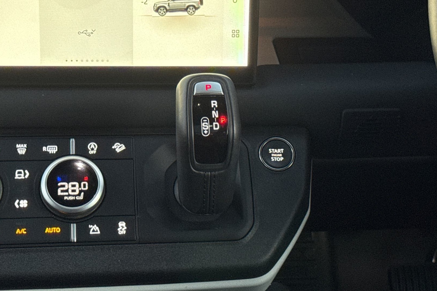 Used Land Rover Defender 90 2024 for sale - 76711813: Photo 14