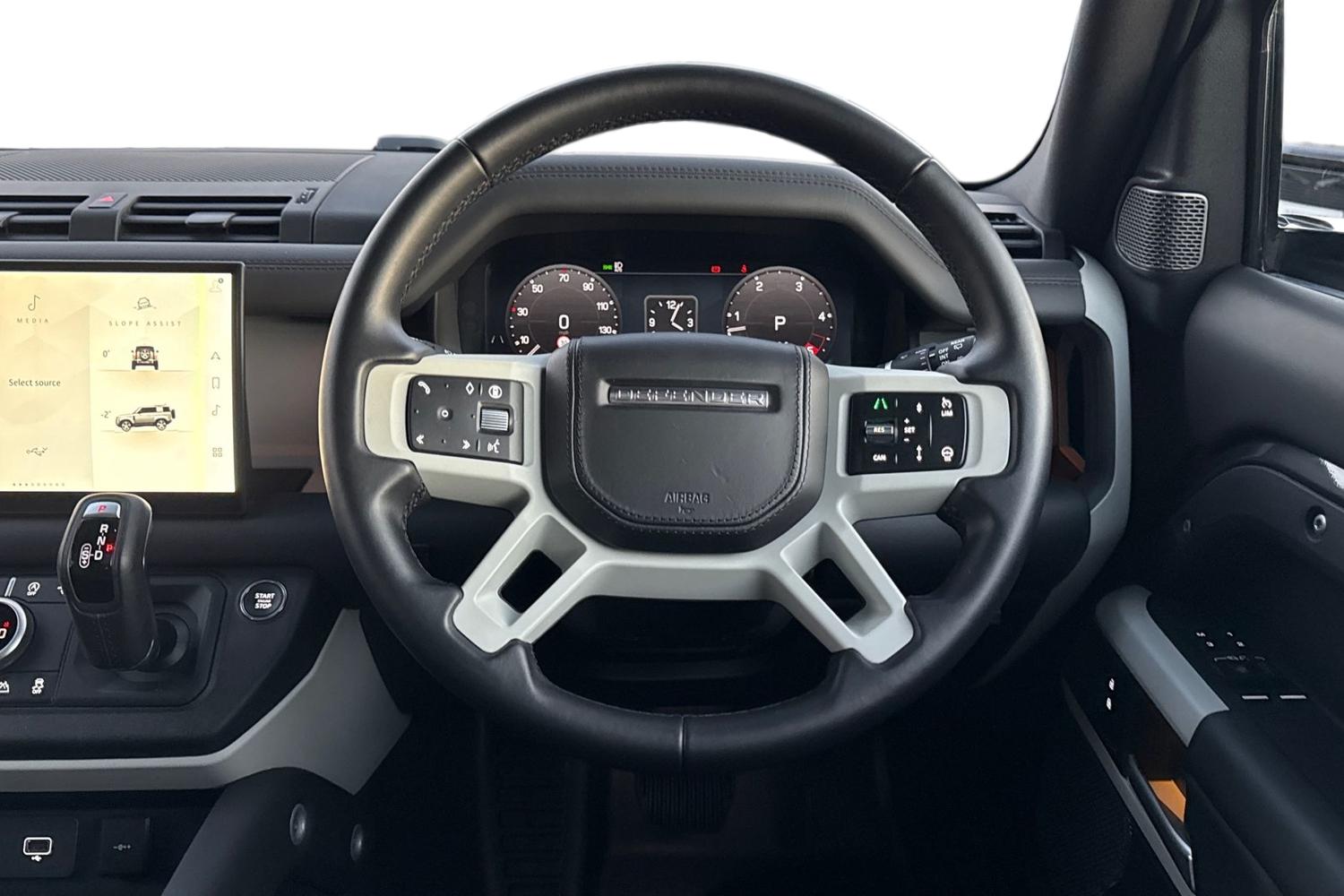 Used Land Rover Defender 90 2024 for sale - 76711813: Photo 16