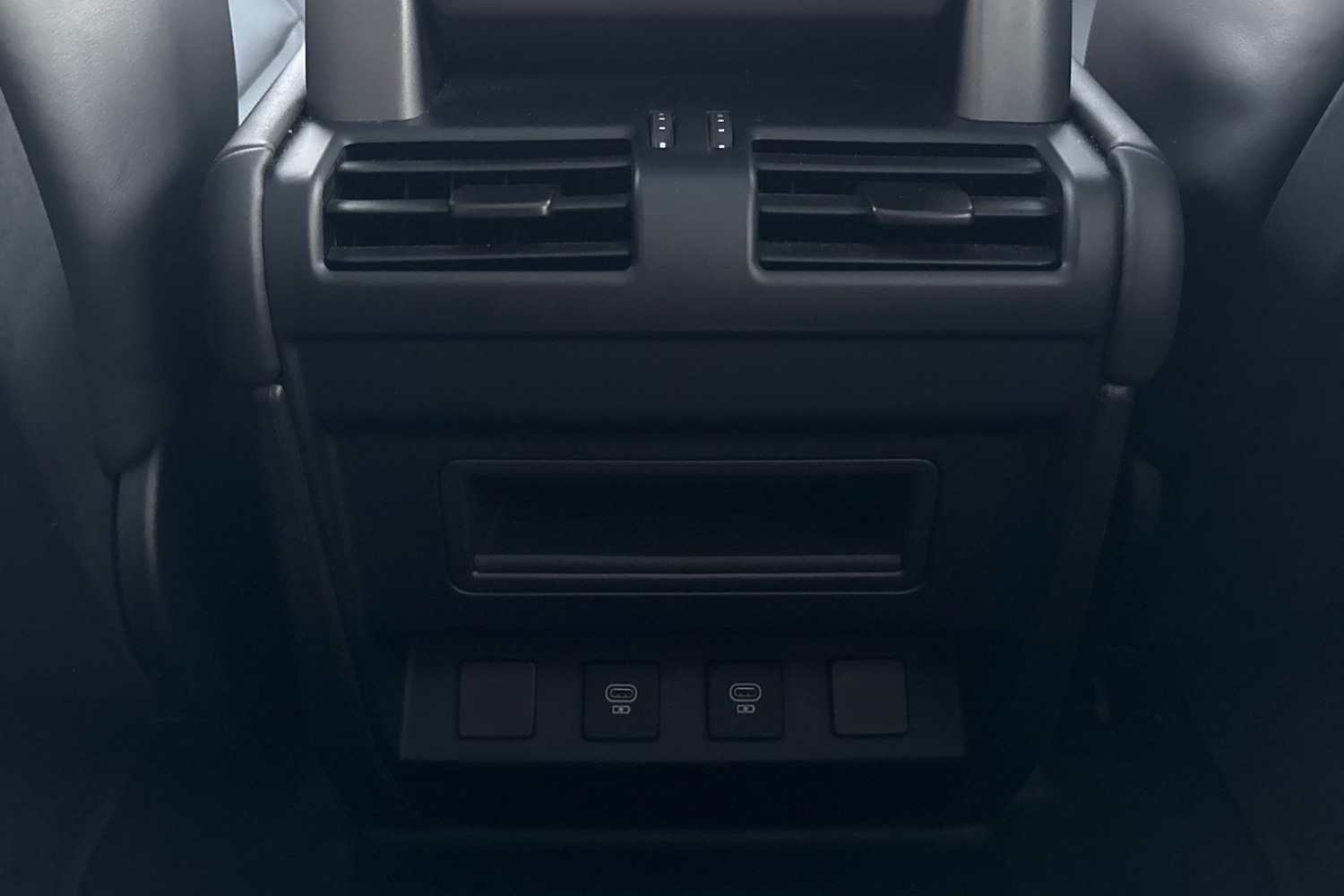 Used Land Rover Defender 90 2024 for sale - 76711813: Photo 19