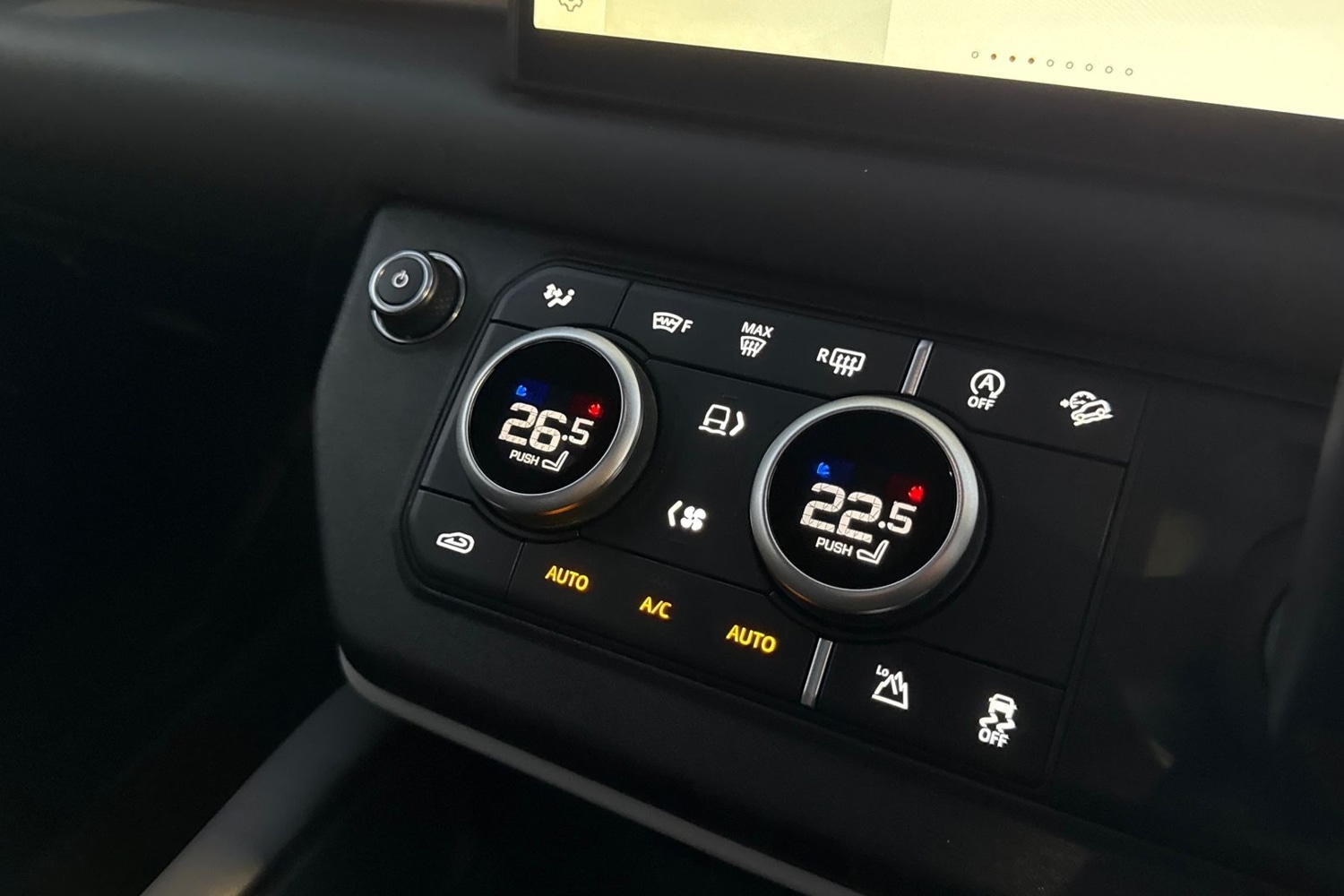 Used Land Rover Defender 90 2024 for sale - 76711813: Photo 23