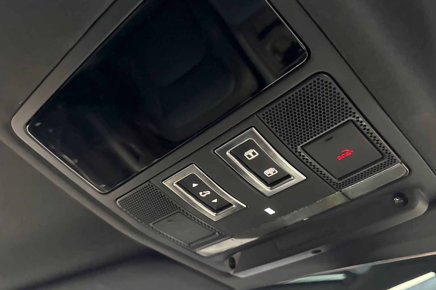 Used Land Rover Defender 90 2024 for sale - 76711813: Photo 24