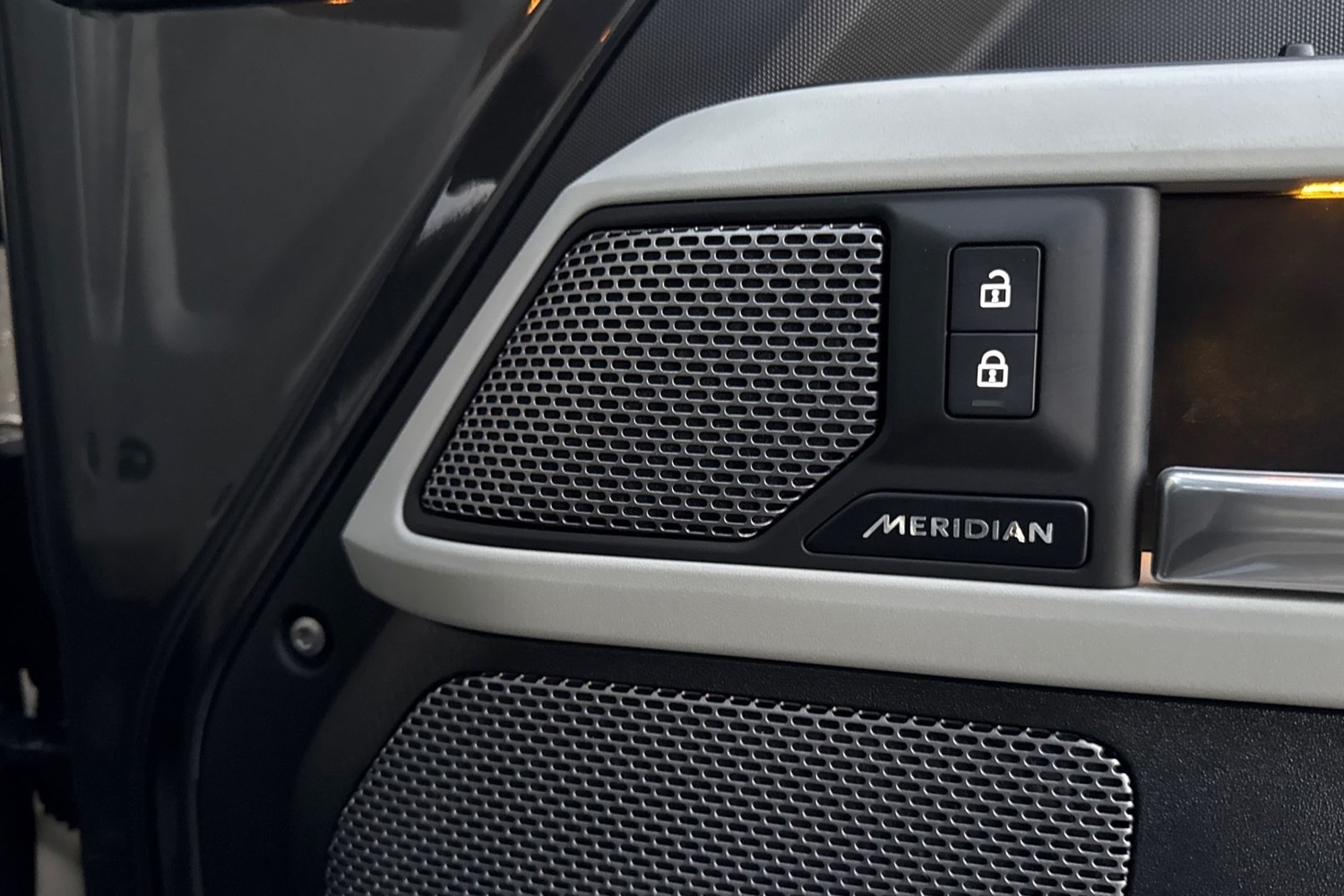 Used Land Rover Defender 90 2024 for sale - 76711813: Photo 25