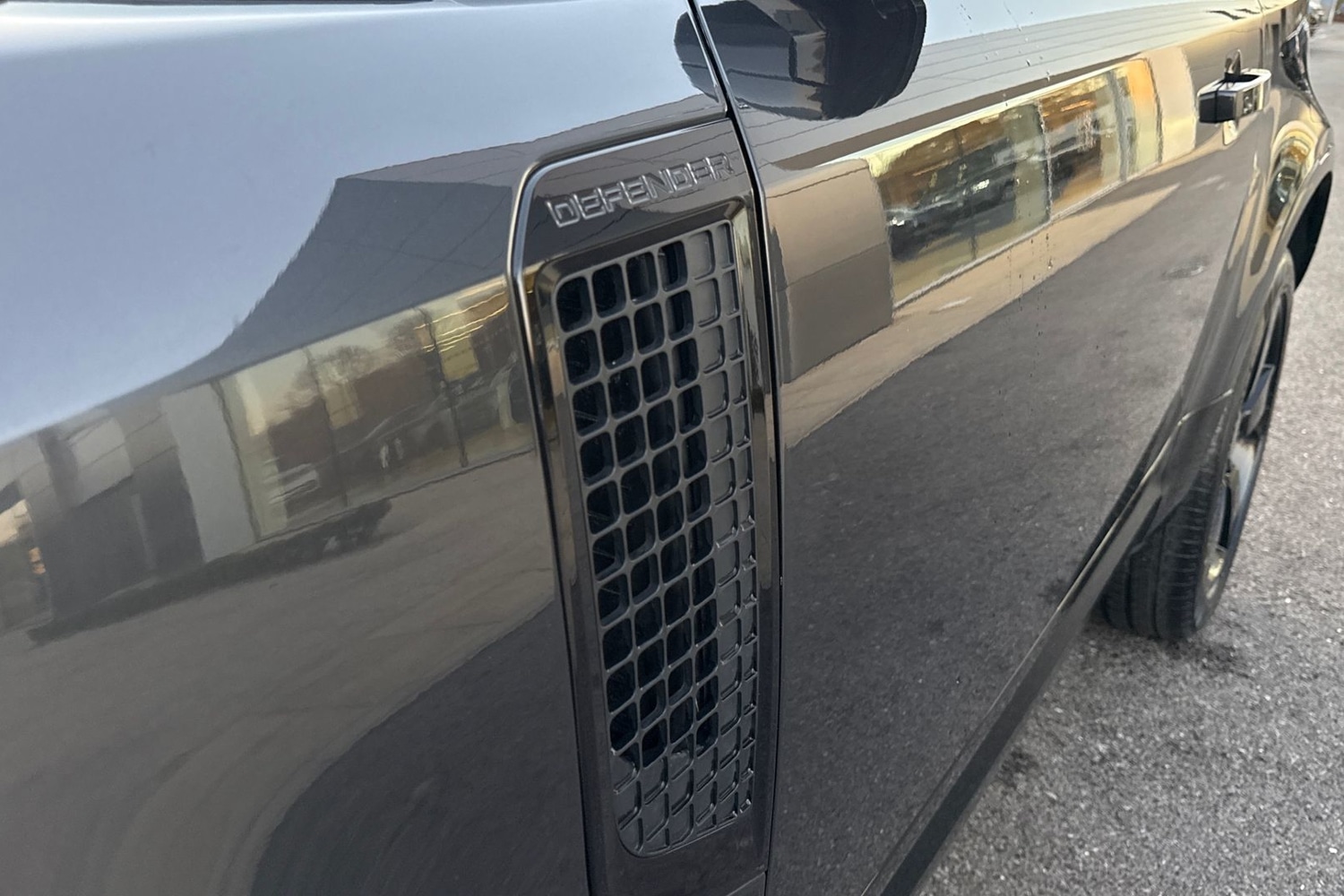 Used Land Rover Defender 90 2024 for sale - 76711813: Photo 29