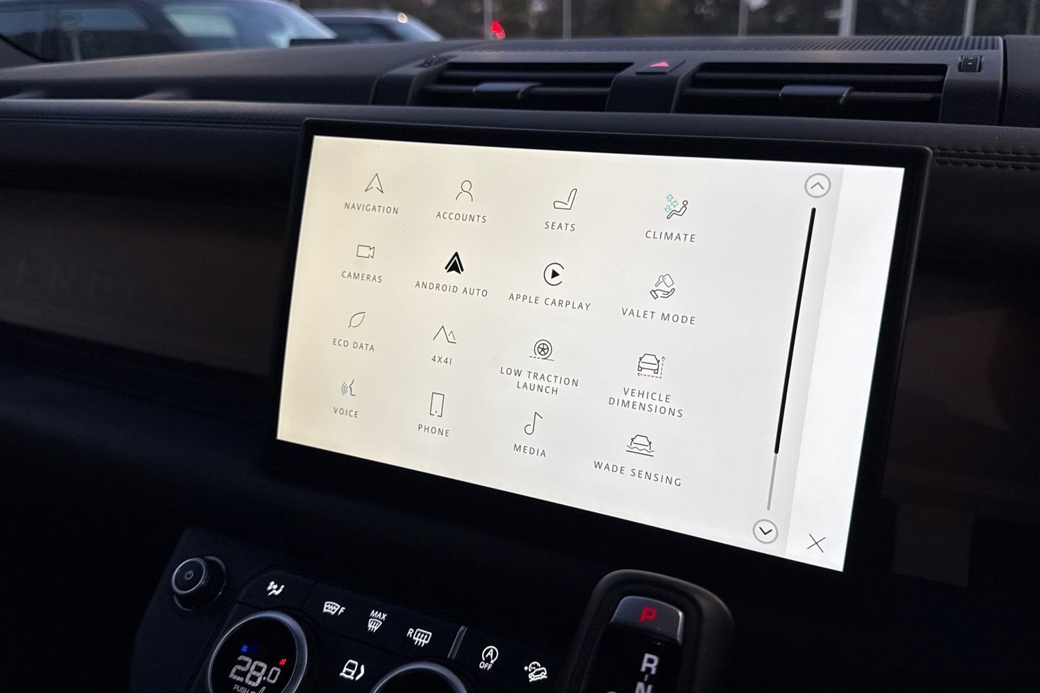 Used Land Rover Defender 90 2024 for sale - 76711813: Photo 34