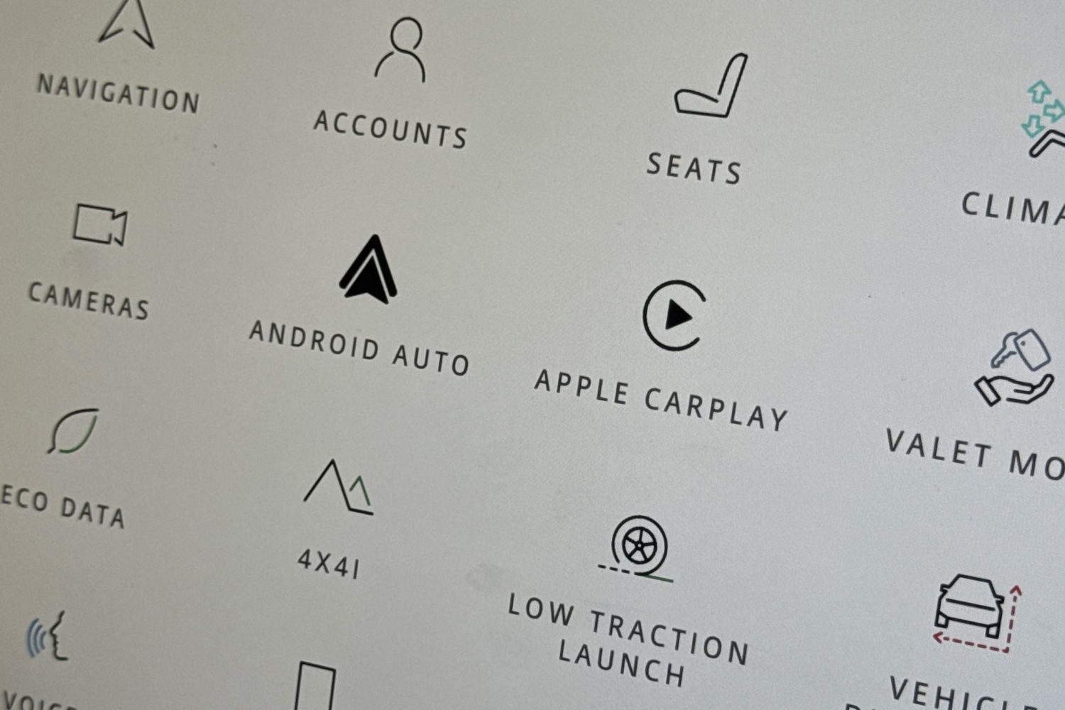 Used Land Rover Defender 90 2024 for sale - 76711813: Photo 35