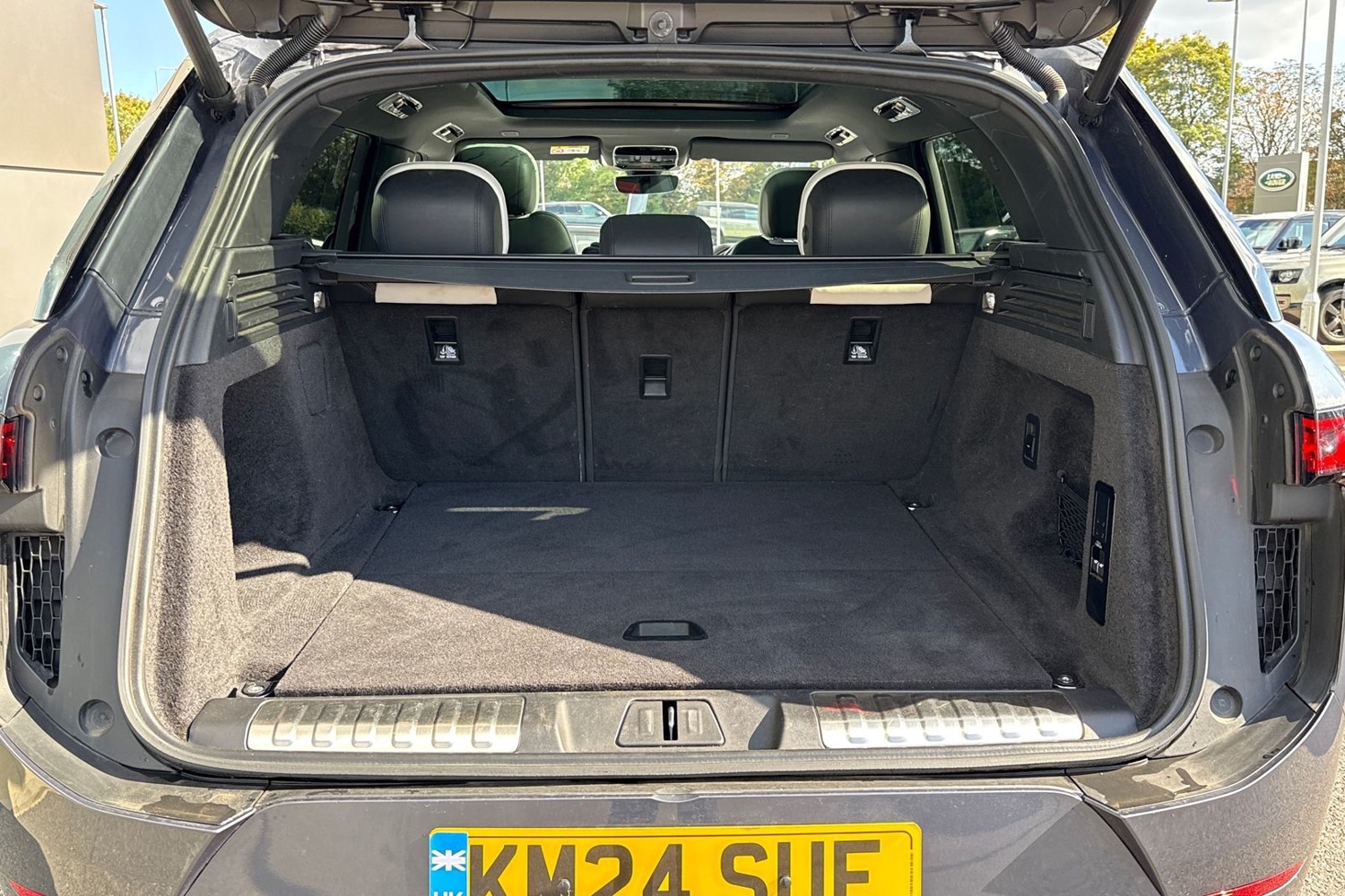 Used Land Rover Range Rover Sport 2024 for sale - 76065126: Photo 11