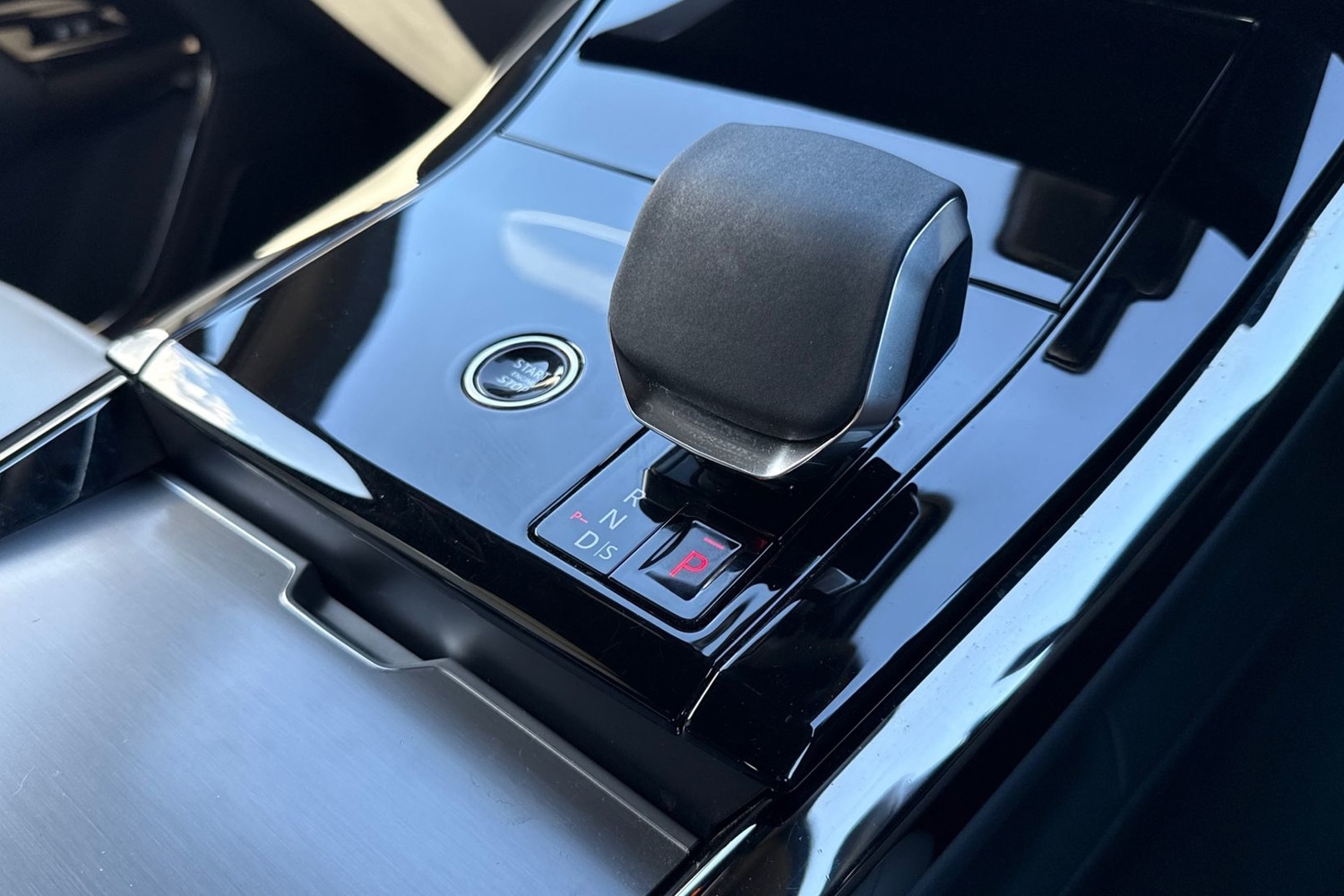 Used Land Rover Range Rover Sport 2024 for sale - 76065126: Photo 14