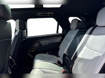 Used Land Rover Range Rover Sport 2024 for sale - 76065126: Photo 4