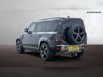 Used Land Rover Defender 110 2024 for sale - 78655226: Photo