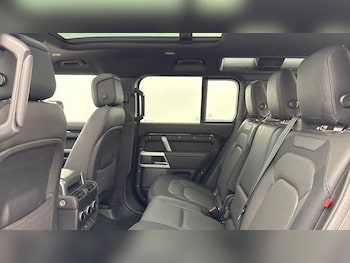 Used Land Rover Defender 110 2024 for sale - 78655226: Photo