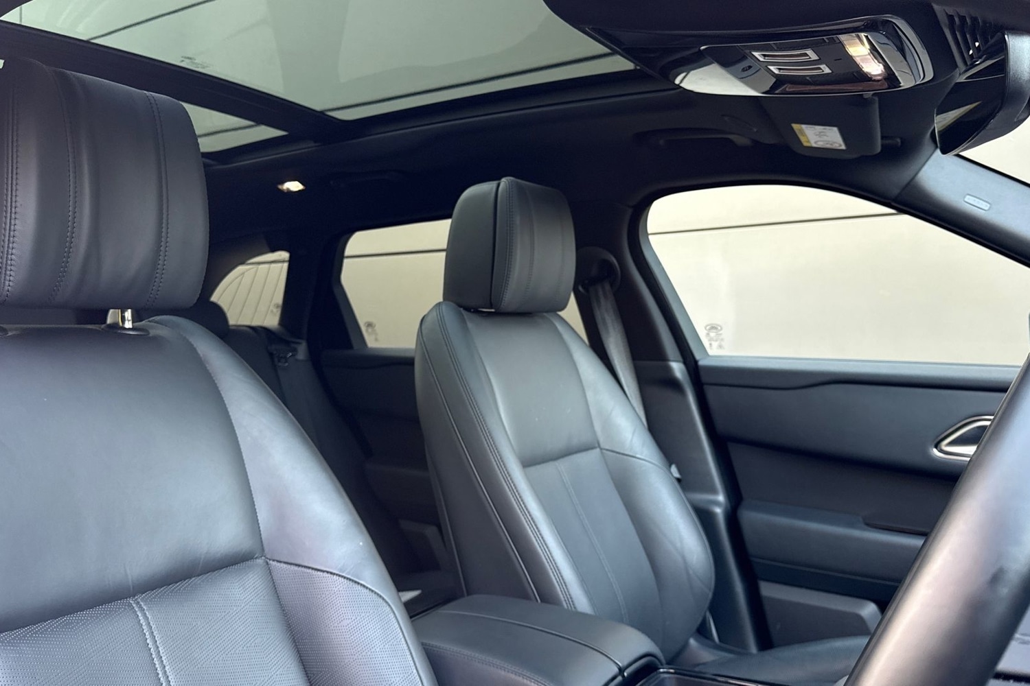 Used Land Rover Range Rover Velar 2023 for sale - 77728722: Photo 22