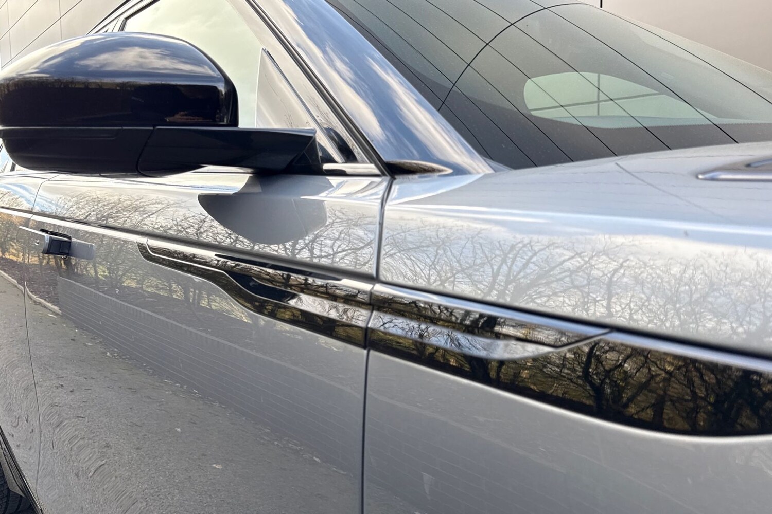 Used Land Rover Range Rover Velar 2023 for sale - 77728722: Photo 32