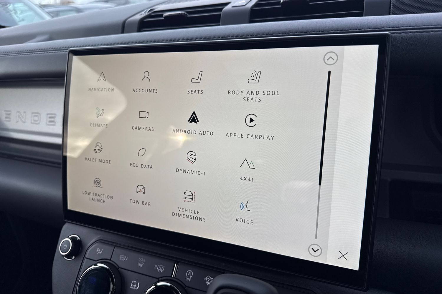 Used Land Rover Defender 110 2026 for sale - 77083927: Photo 60