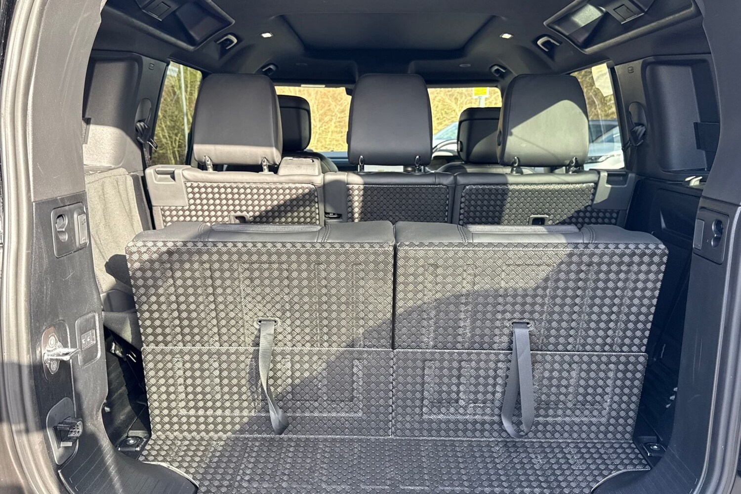 Used Land Rover Defender 2025 for sale - 77899323: Photo 32