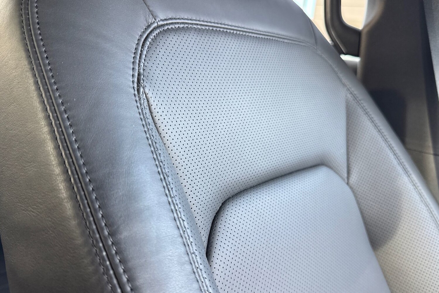 Used Land Rover Defender 2025 for sale - 77899323: Photo 45