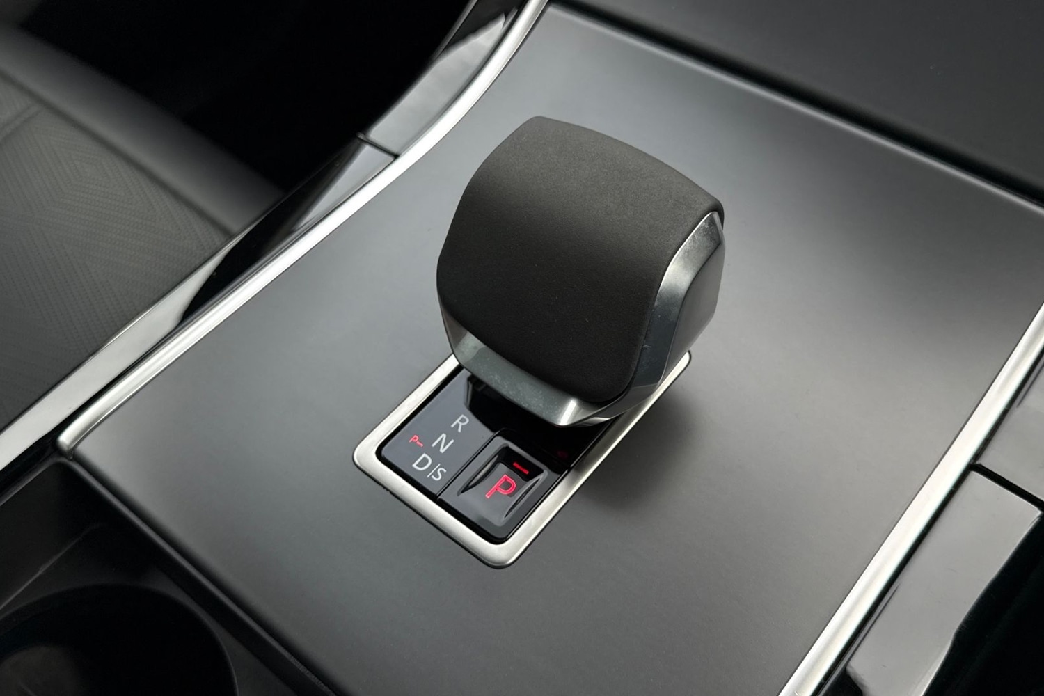 Used Land Rover Range Rover Velar 2023 for sale - 77011430: Photo 14