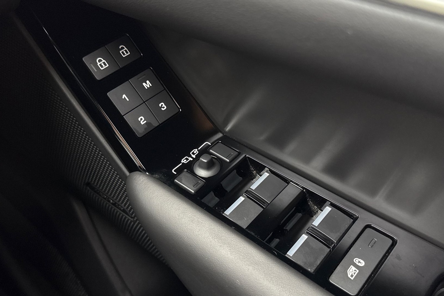 Used Land Rover Range Rover Velar 2023 for sale - 77011430: Photo 26