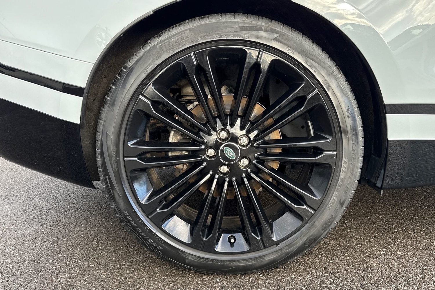 Used Land Rover Range Rover Velar 2023 for sale - 77011430: Photo 32