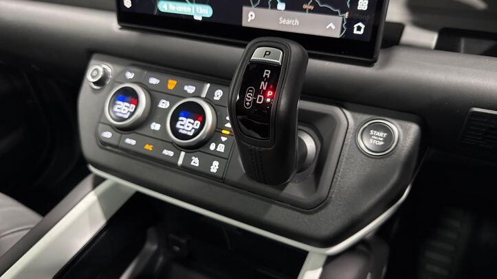 Used Land Rover Defender 110 2025 for sale - 77287145: Photo 13