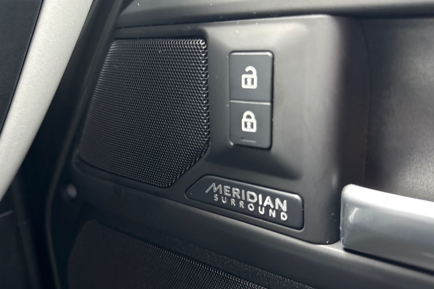 Used Land Rover Defender 110 2025 for sale - 77287145: Photo 25