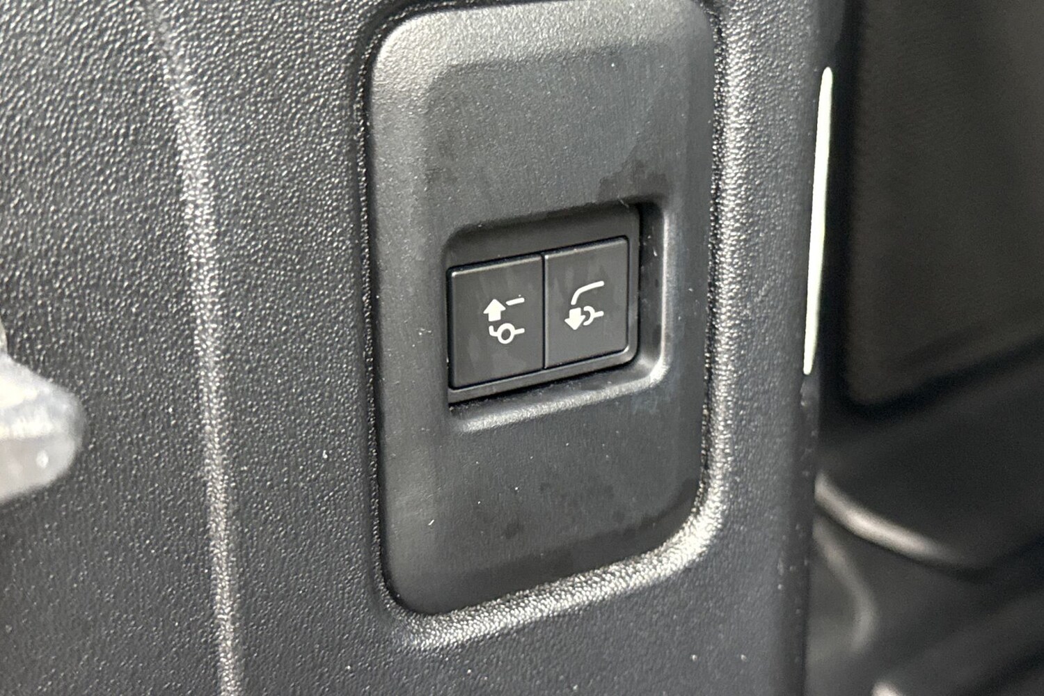 Used Land Rover Defender 110 2025 for sale - 77287145: Photo 28