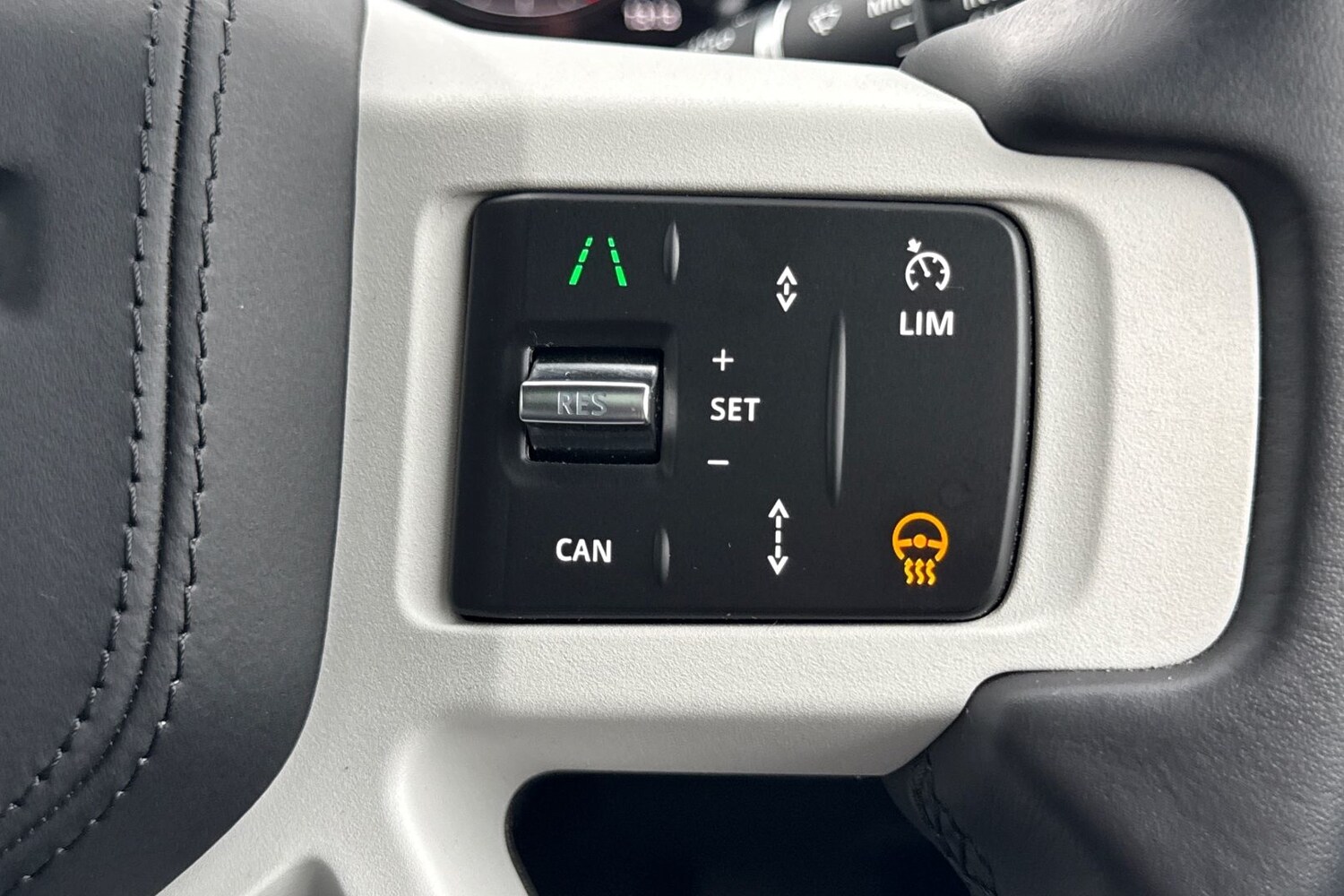 Used Land Rover Defender 110 2025 for sale - 77287145: Photo 34