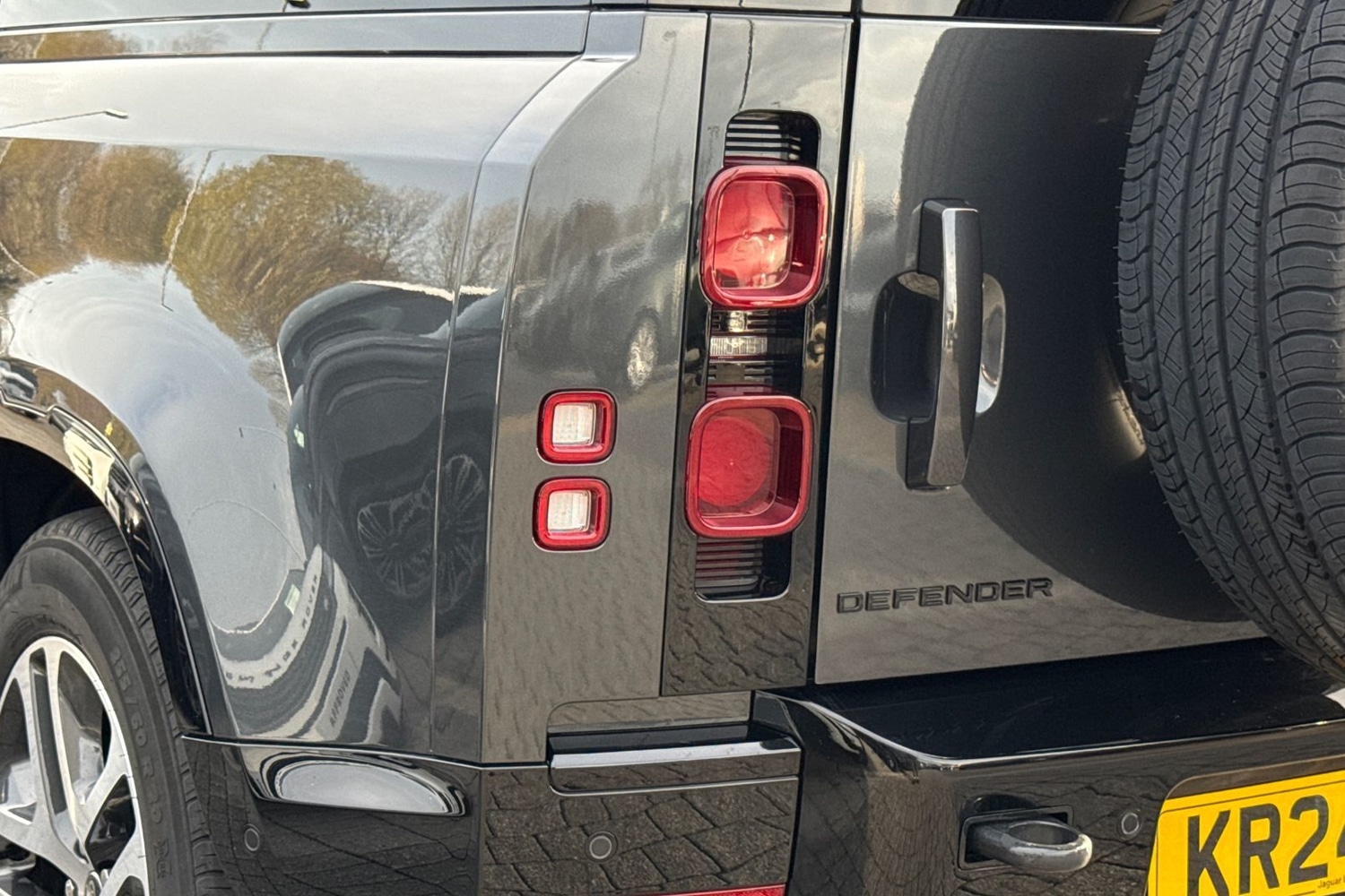 Used Land Rover Defender 90 2024 for sale - 76876110: Photo 20