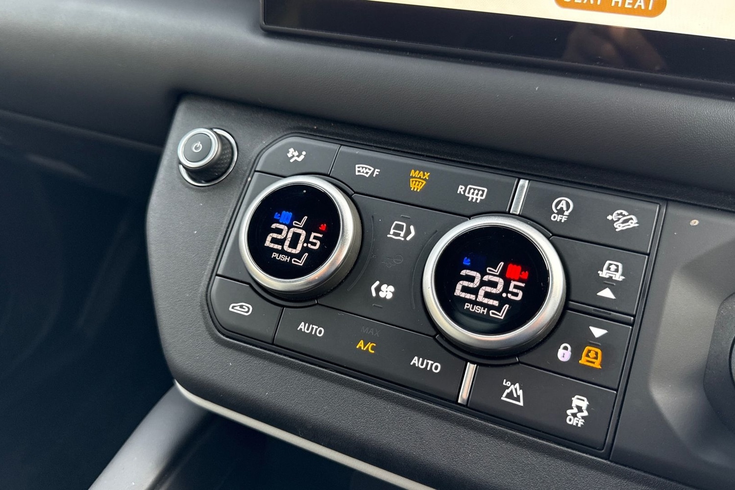 Used Land Rover Defender 90 2024 for sale - 76876110: Photo 23