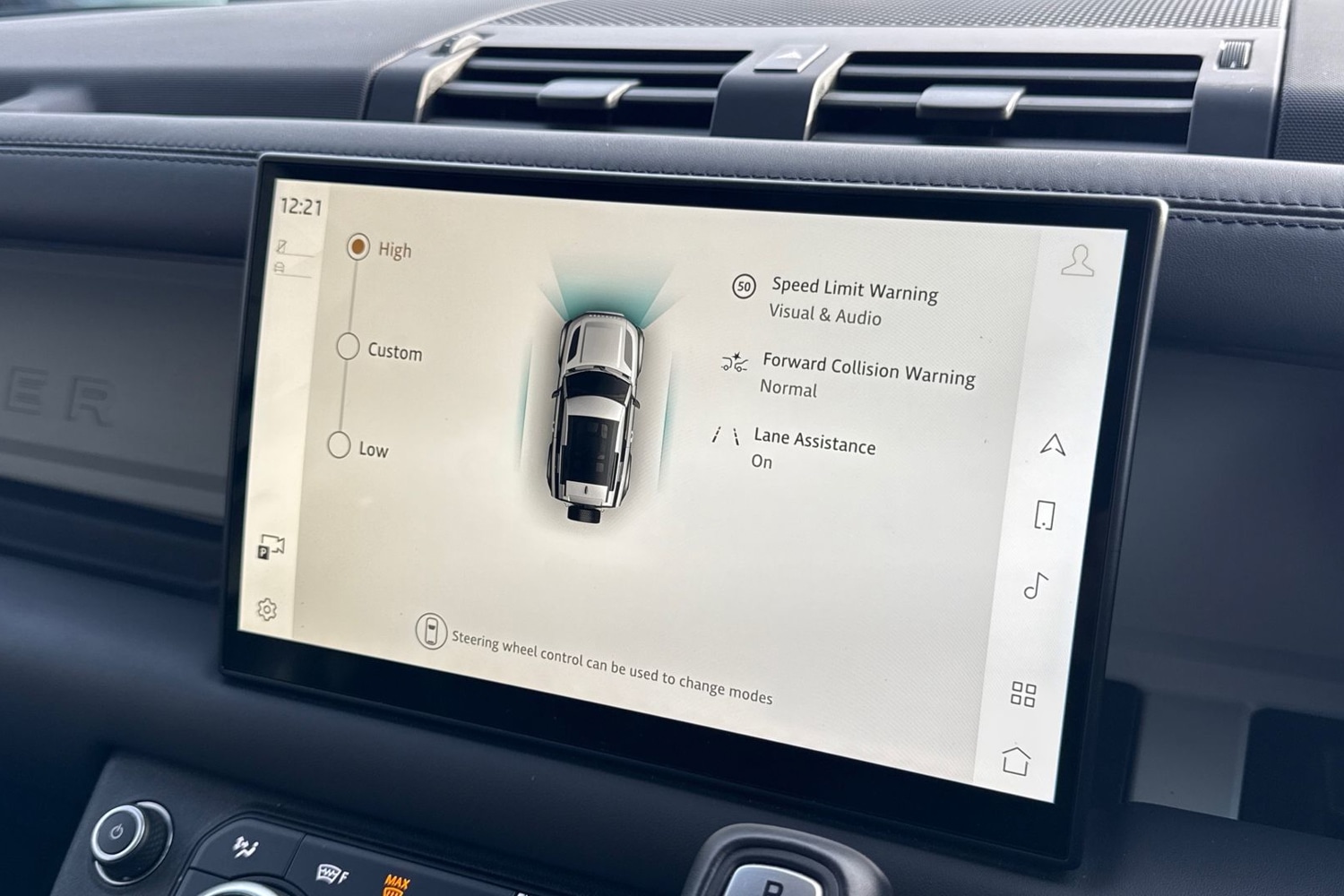 Used Land Rover Defender 90 2024 for sale - 76876110: Photo 40