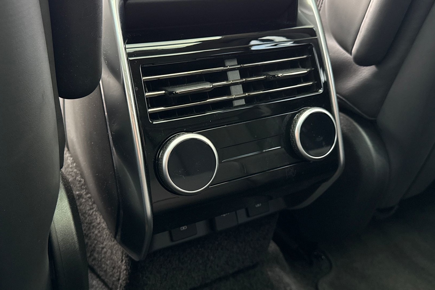 Used Land Rover Range Rover 2024 for sale - 77240100: Photo 18