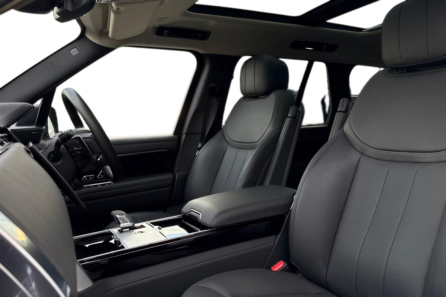 Used Land Rover Range Rover 2024 for sale - 77240100: Photo 3