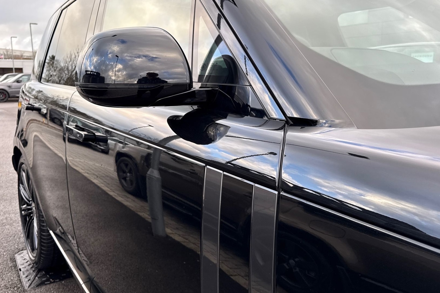 Used Land Rover Range Rover 2024 for sale - 77240100: Photo 31