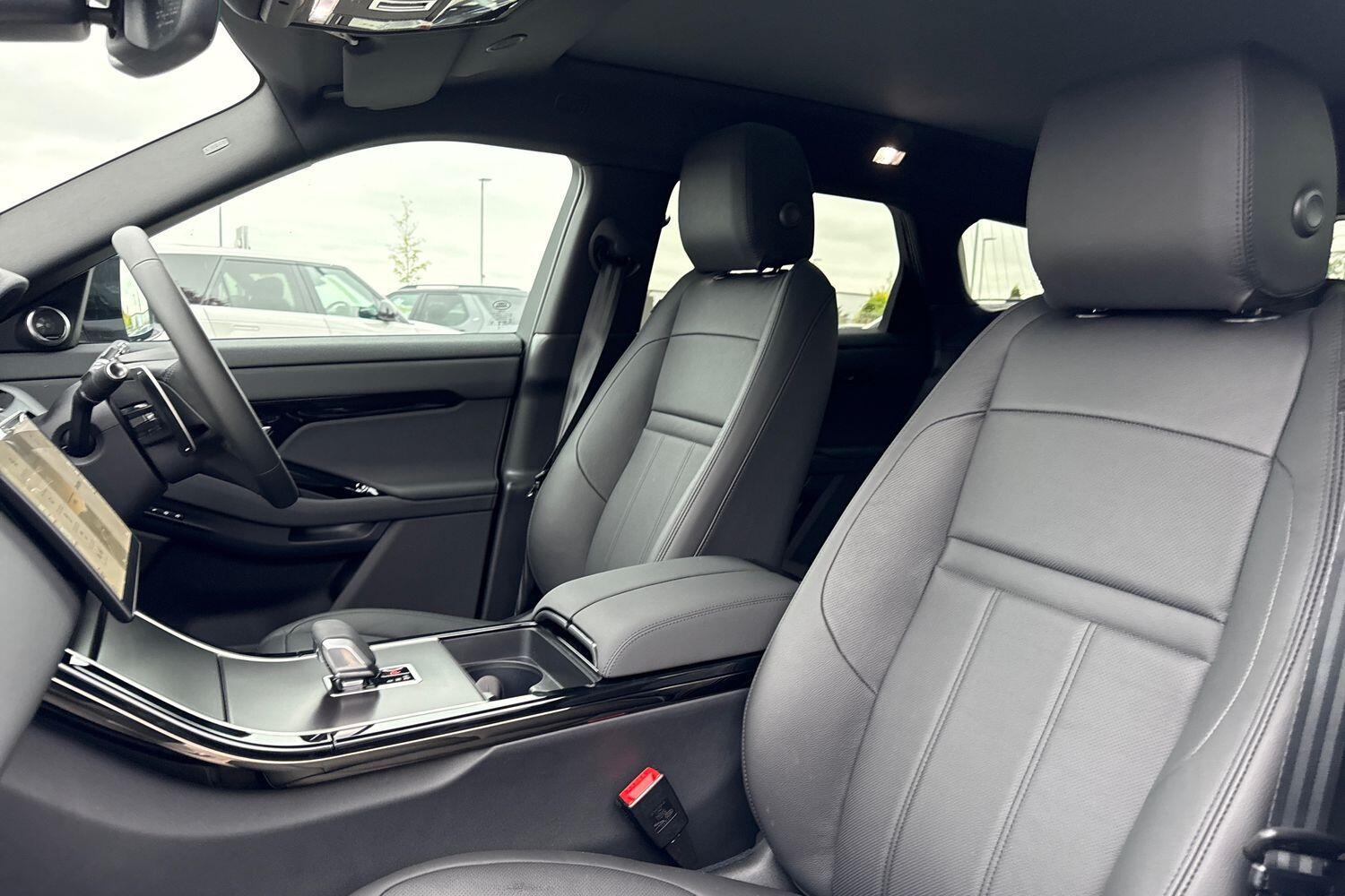 Used Land Rover Range Rover Evoque 2025 for sale - 76274579: Photo 11