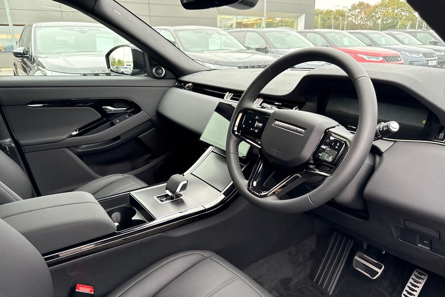 Used Land Rover Range Rover Evoque 2025 for sale - 76274579: Photo 21