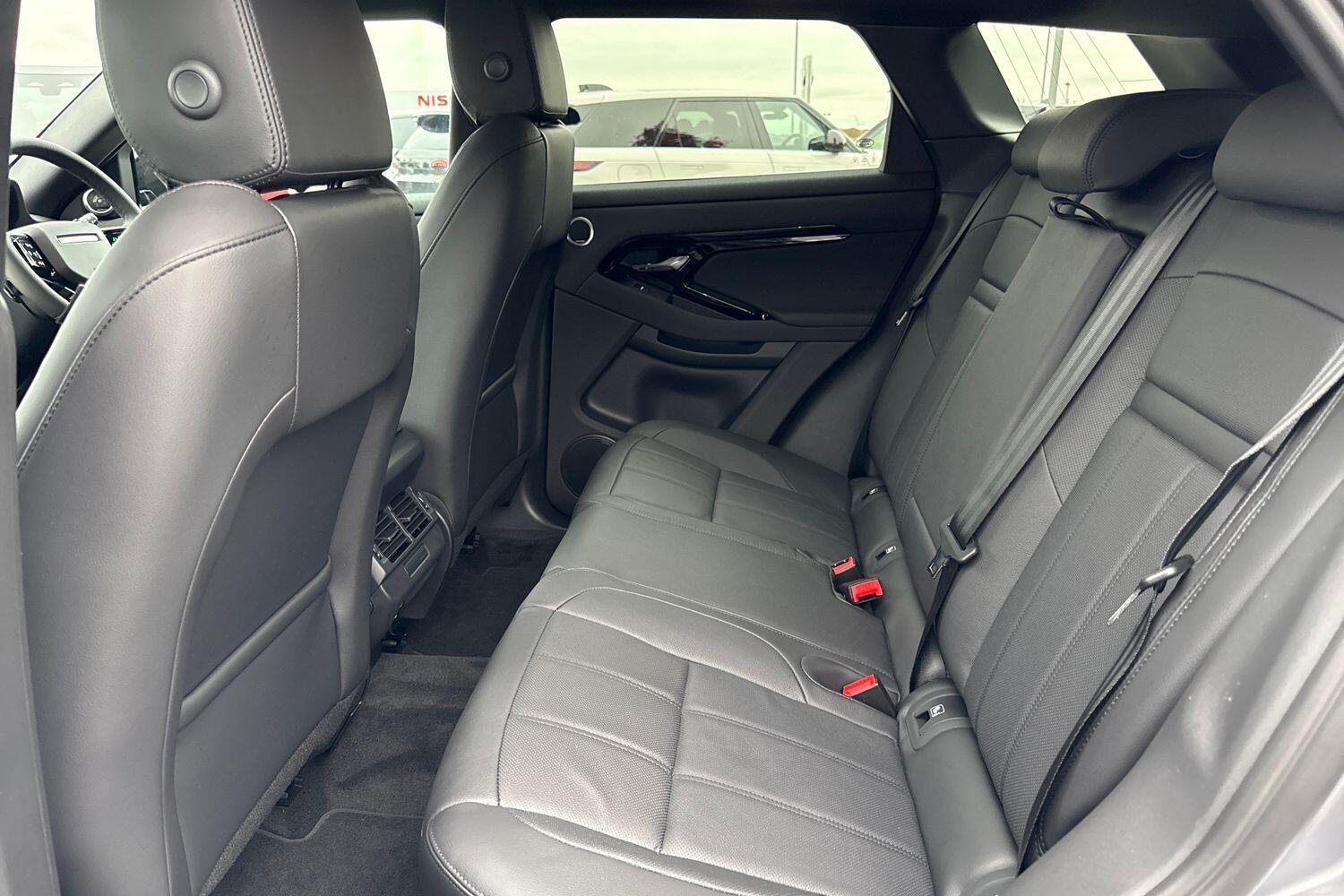 Used Land Rover Range Rover Evoque 2025 for sale - 76274579: Photo 4
