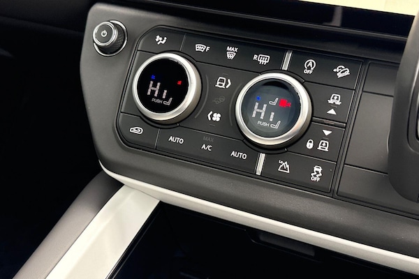 Used Land Rover Defender 110 2025 for sale - 76250608: Photo 19