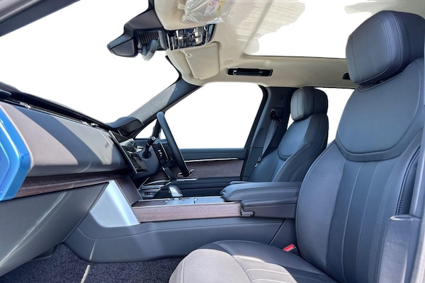 Used Land Rover Range Rover 2025 for sale - 76346566: Photo 3