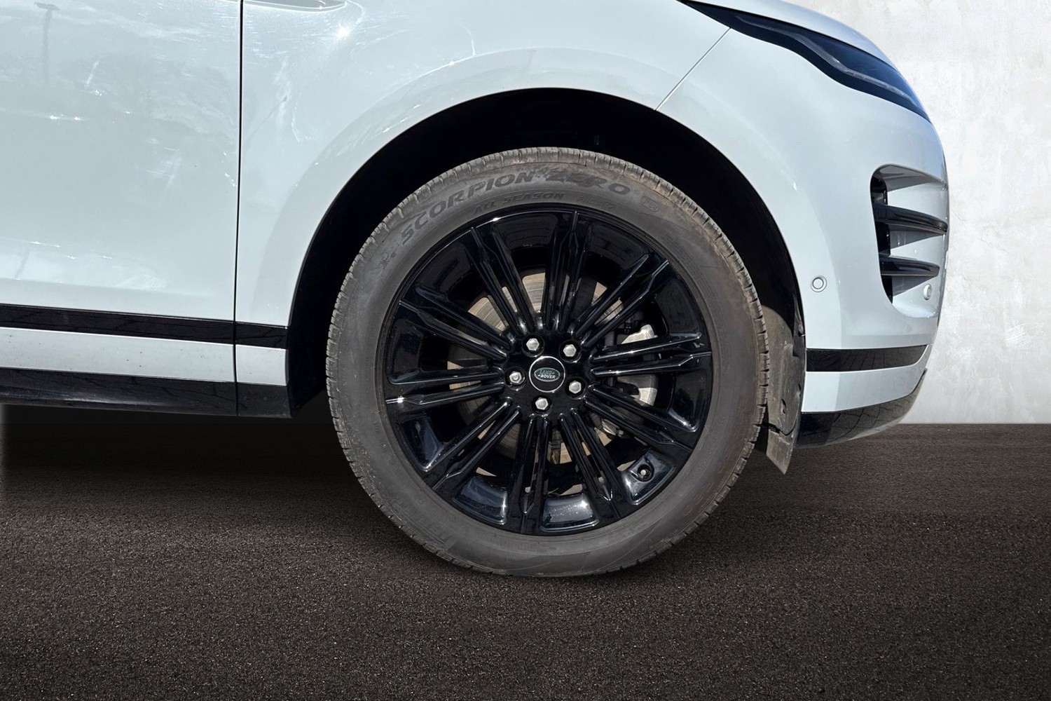 Used Land Rover Range Rover Evoque 2025 for sale - 77919285: Photo 8