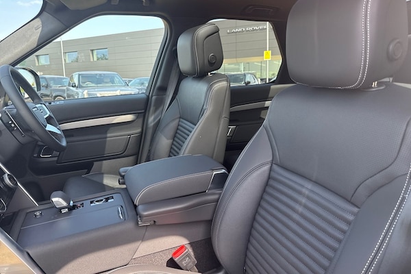 Used Land Rover Discovery 2025 for sale - 75536337: Photo 11