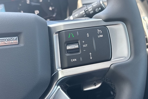 Used Land Rover Discovery 2025 for sale - 75536337: Photo 17