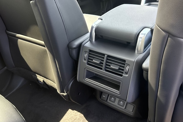 Used Land Rover Discovery 2025 for sale - 75536337: Photo 26