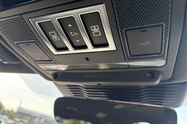 Used Land Rover Discovery 2025 for sale - 75536337: Photo 33