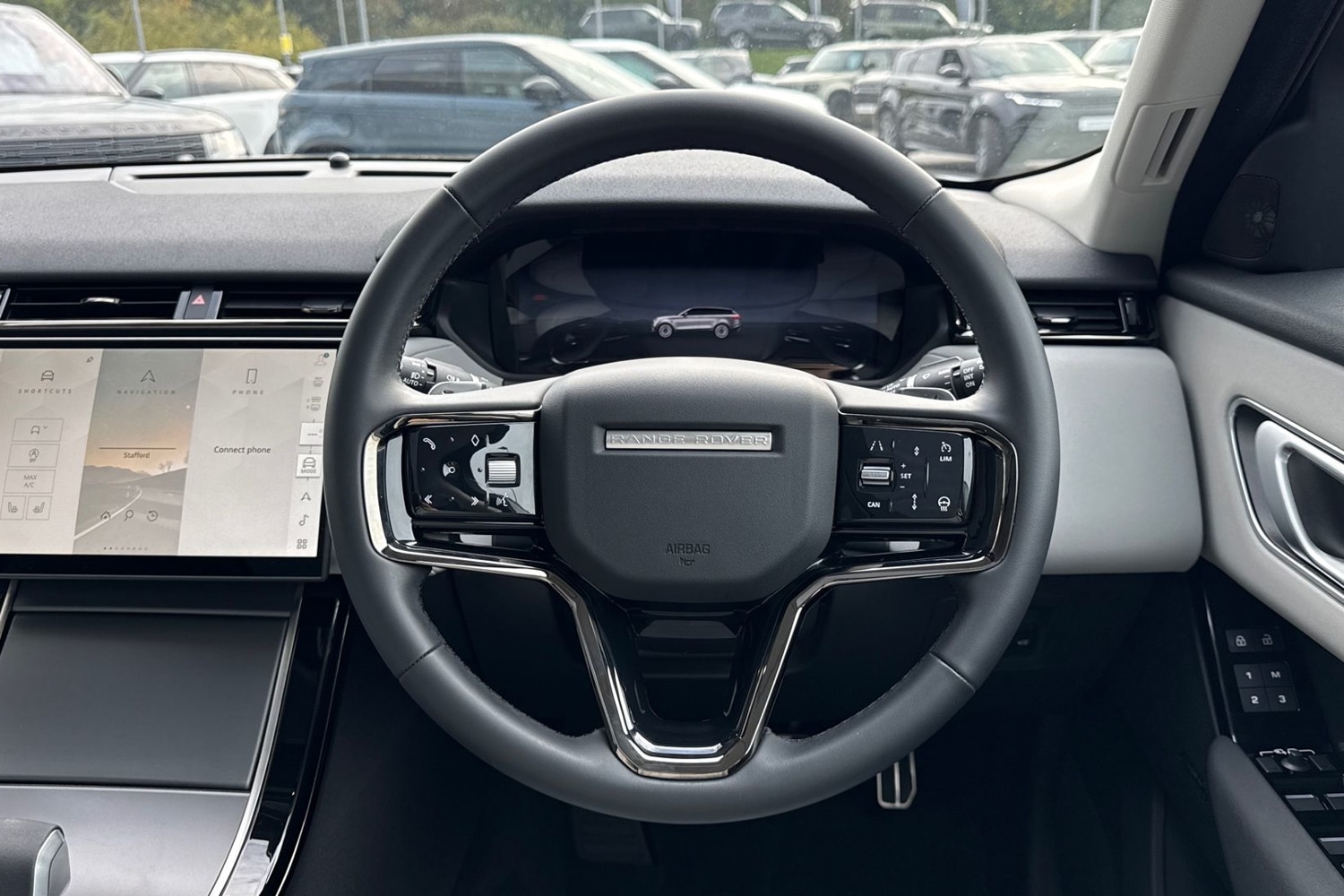 Used Land Rover Range Rover Velar 2025 for sale - 76128442: Photo 15