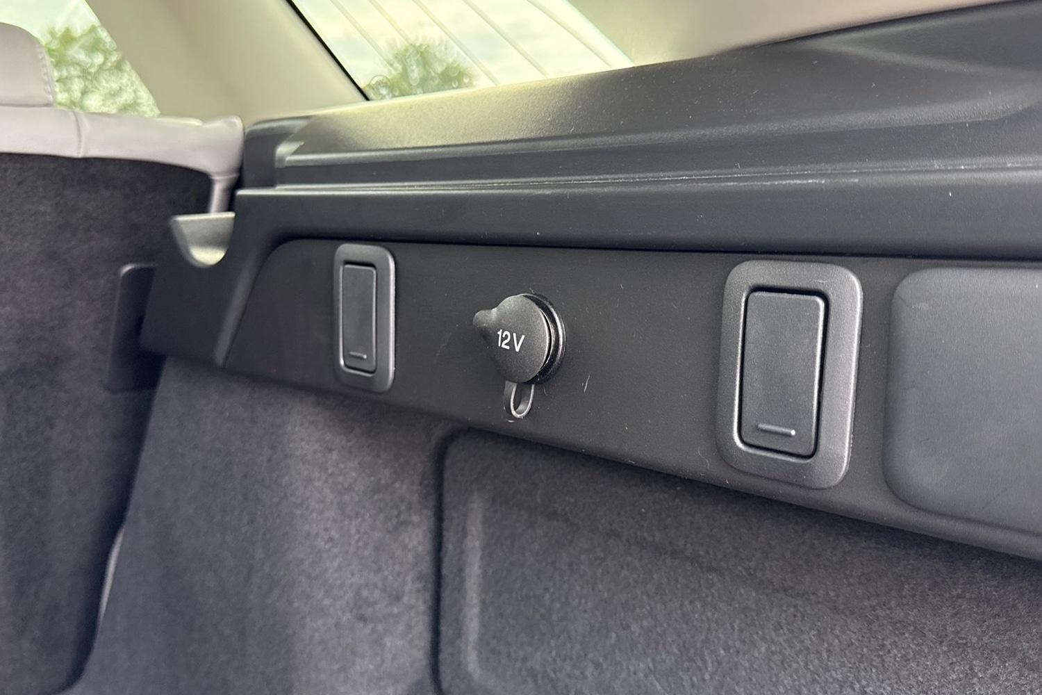 Used Land Rover Range Rover Velar 2025 for sale - 76128442: Photo 27