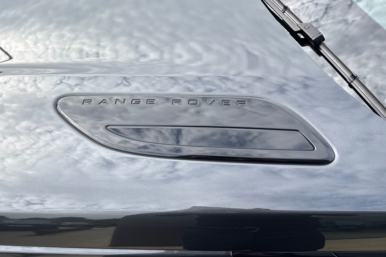 Used Land Rover Range Rover Velar 2025 for sale - 76128442: Photo 28