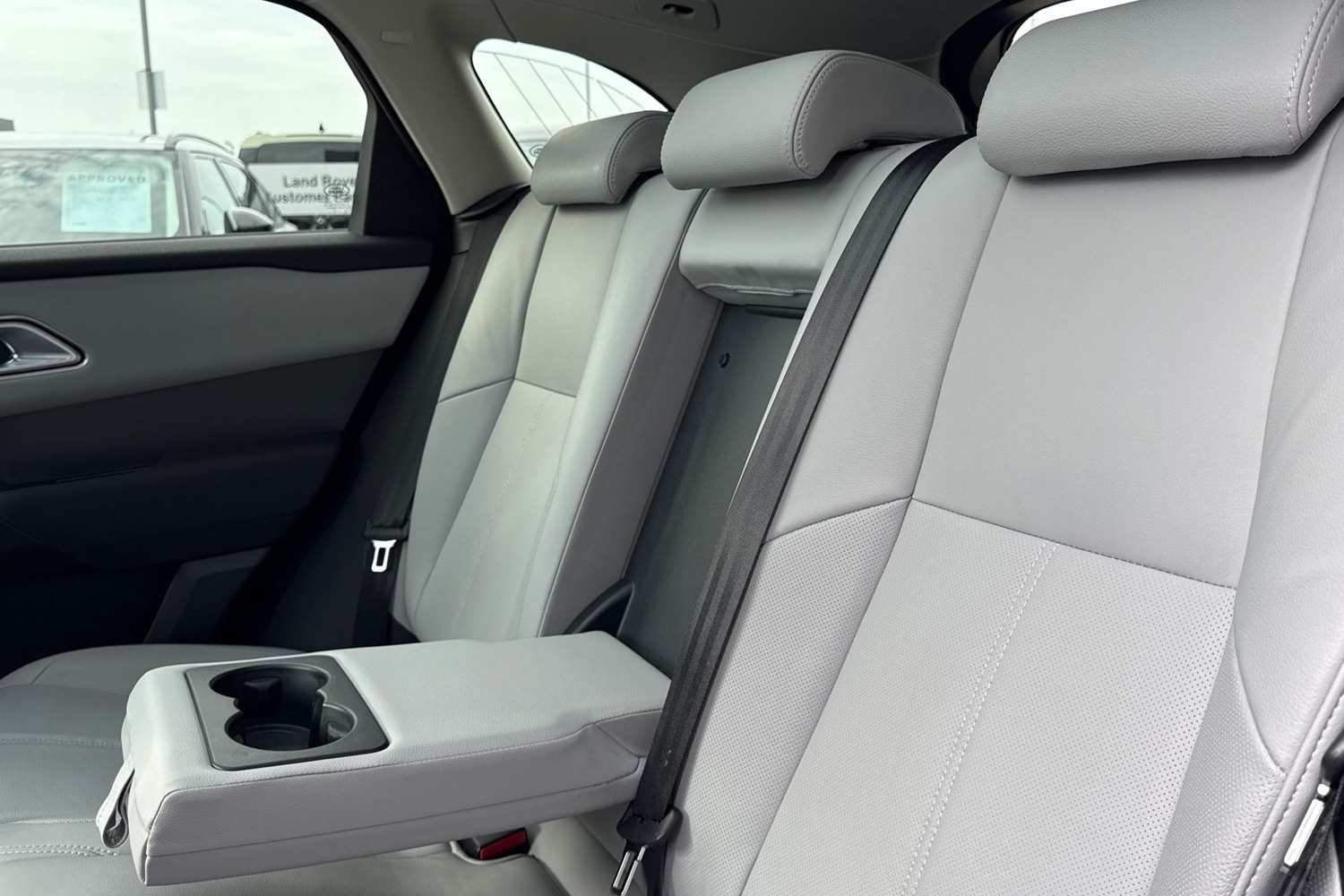 Used Land Rover Range Rover Velar 2025 for sale - 76128442: Photo 33