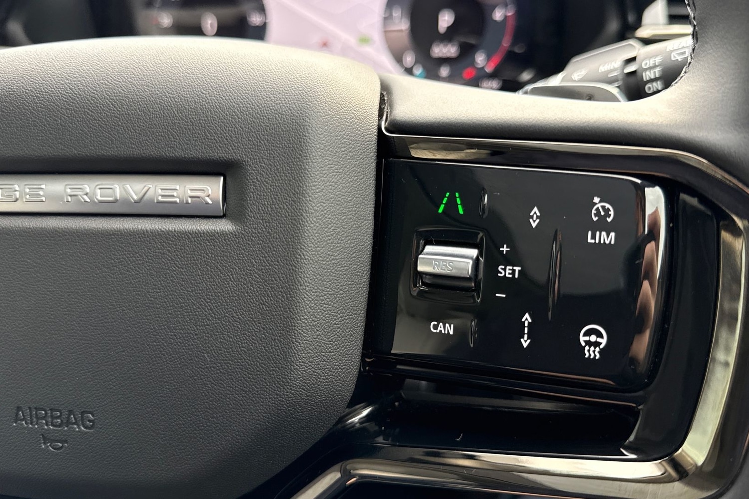 Used Land Rover Range Rover Velar 2025 for sale - 76128442: Photo 38