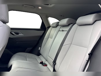 Used Land Rover Range Rover Velar 2025 for sale - 76128442: Photo 4