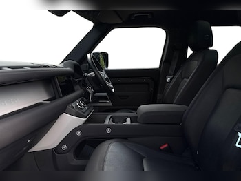 Used Land Rover Defender 110 2023 for sale - 79355122: Photo